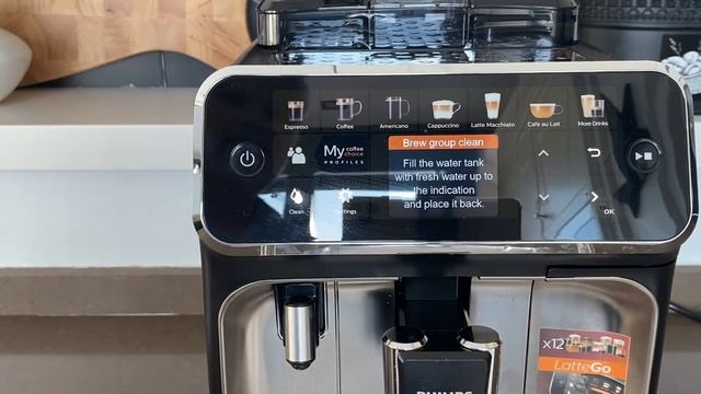 Phlips EP 5447/90 kahve yapma makinesinin bakımı,temizliği ve filitre değişimi 02.04.2021 смотреть онлайн