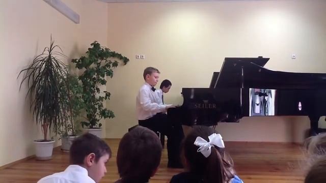 П. И. Чайковский "Танец феи Драже" Ансамбль для 2-х ф-но смотреть онлайн