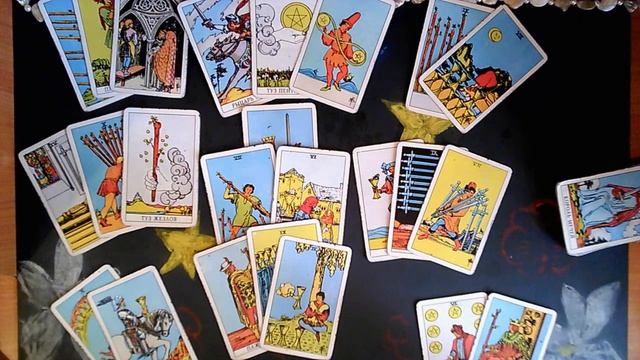 Королева Мечей! Что ждет в ближайшее время! ТАРО расклад смотреть онлайн