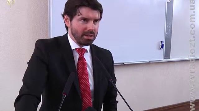 Українську економіку можна вивести з кризи протягом року смотреть онлайн