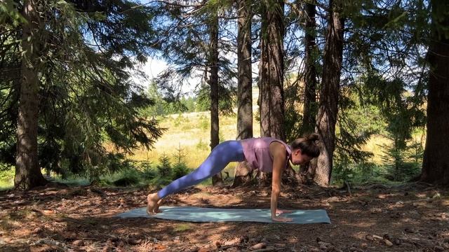 Йога Асаны и упражнения системы Пилатес/ ЯГОДИЦЫ/ БЕДРА /НОГИ. 30 минут комплексная тренировка. смотреть онлайн