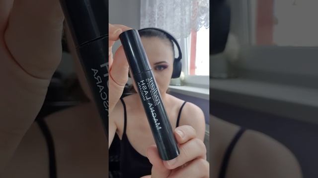 Фиолетовый макияж с оттяжкой к виску с палеткой CAGELING (Erynnyes) смотреть онлайн