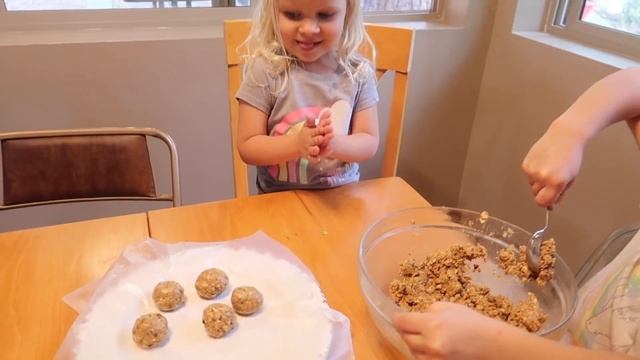 ?EPIC MARBLE RACE!!! смотреть онлайн