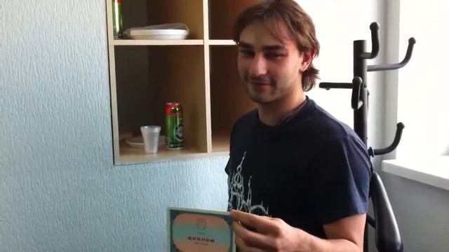 Стефан Стус обмывает диплом смотреть онлайн