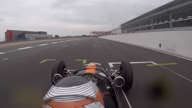 Best Formula Junior Battle on Silverstone Grand Prix Circuit смотреть онлайн