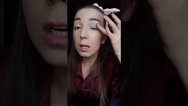 Цветной мятный макияж на себе! смотреть онлайн