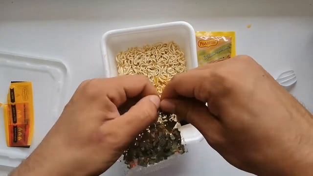 Обзор бич пакетов, еды не требующей варки, \ сомнительная вкусняшка\ смотреть онлайн