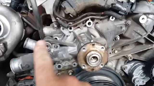 troca da bomba de água Sprinter 313 CDI смотреть онлайн