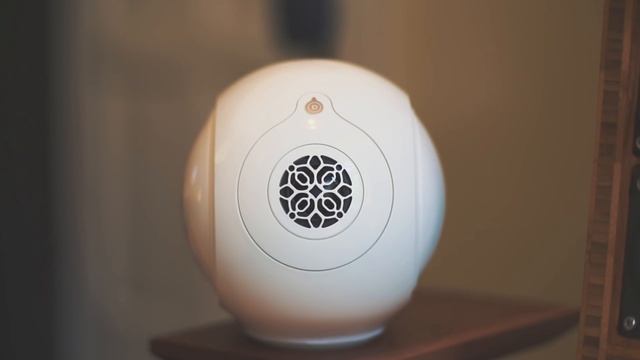 Devialet Phantom Reactor 900 vs Devialet Gold Phantom - Sound comparison... смотреть онлайн