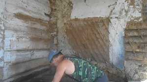 Заливка полов раствором песка и цемента.
