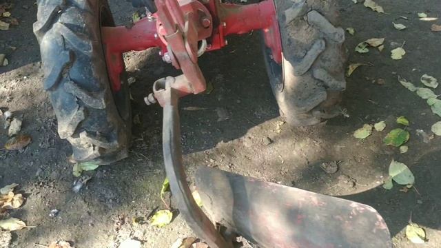 Вспашка мотоблоком мтз 09Н "Белорусский автопилот" смотреть онлайн