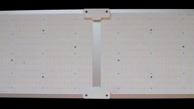 Thunder Buds 200 LED Grow Board. LM301B/SM2385 730nm 660nm 3000k 5000k close up. смотреть онлайн