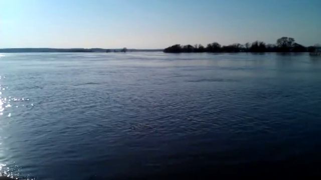 Разлилась Угра смотреть онлайн