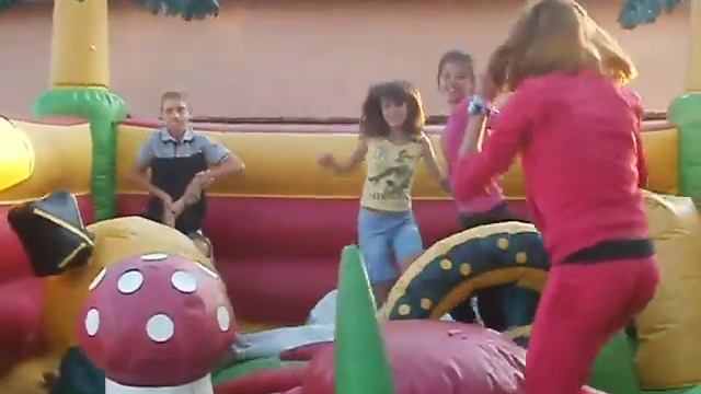 На Батуте смотреть онлайн