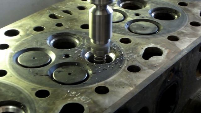 Обработка седла клапана на примере ГБЦ Cummins 15 смотреть онлайн