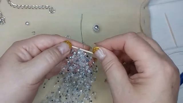 ВОЗДУШНОЕ колье из лабрадорита, бусин и бисера. AIR necklace made of labradorite, beads,seed beads смотреть онлайн
