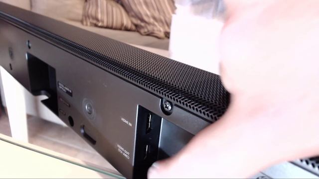 Unboxing en español Samsung HW-M550 - Barra Sonido 340W смотреть онлайн