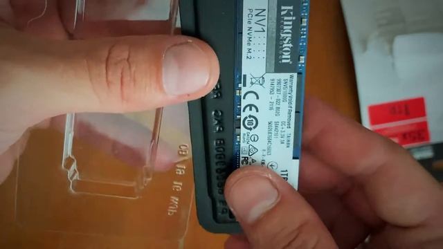 Распаковка Kingston NV1 1TB из Rozetka смотреть онлайн
