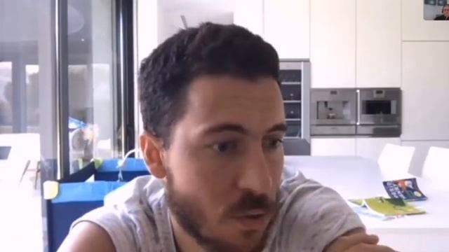 Eden Hazard Interview in quarantine (French) смотреть онлайн