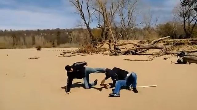 Всё кувырком. Боевой раздел Бян-Кин-До.