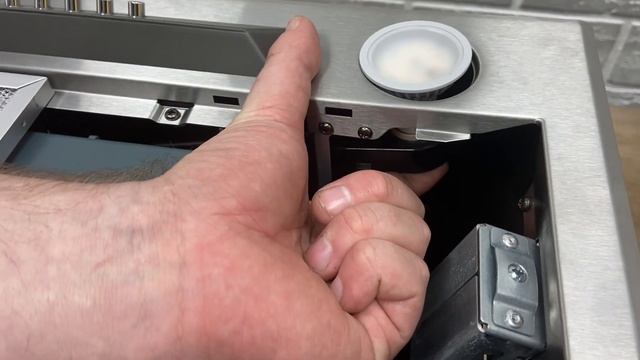 Замена лампочки в CATA GT PLUS 45 Х/ L. Минимум усилий. Всё очень просто. смотреть онлайн