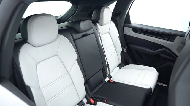 2024 Porsche Cayenne E-Hybrid смотреть онлайн