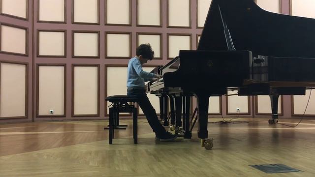 Artem Talalaev 7yo. F. Kuhlau, Sonatina Ор. 55 N 3. Part 1. C-dur. смотреть онлайн