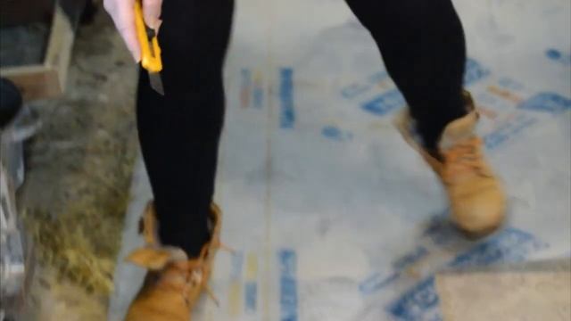 Жёлоб поддон для сбора кролячьего навоза. смотреть онлайн