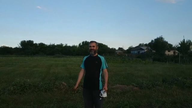 на прополке Рокамболь. Клуб лука Рокамболь смотреть онлайн