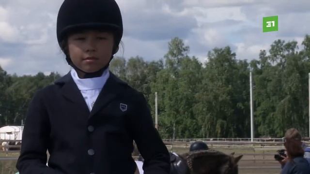 От пони до тинкеров. На Южном Урале открылась конная выставка "UralHorse" смотреть онлайн