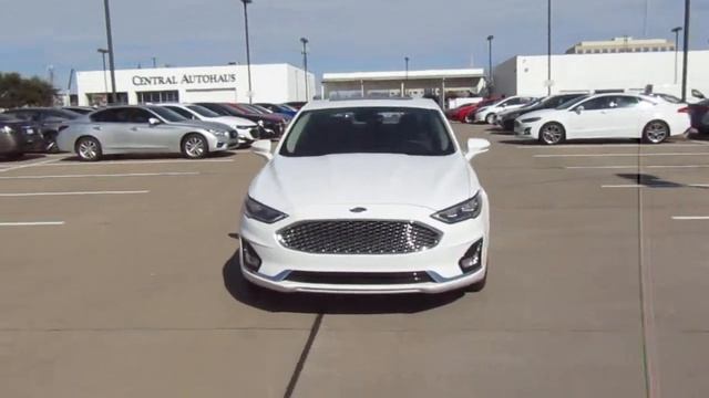 2020 Ford Fusion Titanium FWD смотреть онлайн