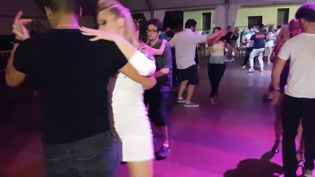 Bachata @ 2° Pirineos Salsa Festival смотреть онлайн