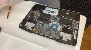 Разборка-чистка-и-замена-термопасты-на-ноутбуке-msi-gp66/76-leopard