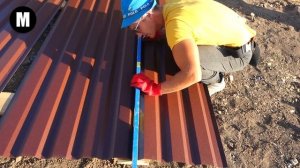 Как отрезать профнастил без болгарки и ножниц старый кровельщик раскрыл секрет