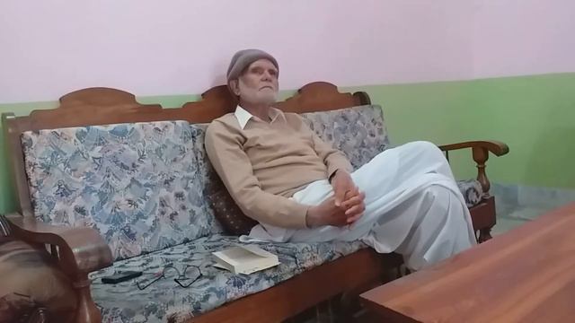 Present Continuous, Active Voice and Passive Voice of Present Continuous by Prof Sarwar Niazi смотреть онлайн