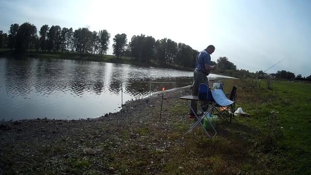 Флэт кормушка! Отличный клёв карася! Рыбалка 15.09.2020 г. смотреть онлайн