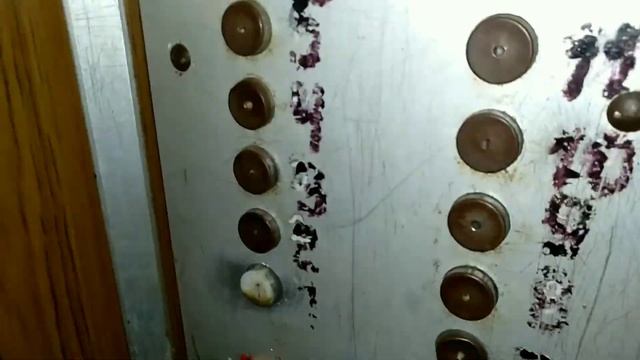 Съёмка с товарищем Dmitrii021293). Пассажирские лифты (МЛЗ-1988 г.в) V=1 м/с, г/п 320 кг смотреть онлайн