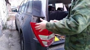 Suzuki Grand Vitara New (2005-2014). Замена лампочки заднего габарита (стоп сигнала).