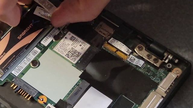 Wi-Fi 6E card upgrade on a Lenovo ThinkPad X1 Carbon 6th gen. смотреть онлайн