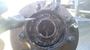 Снятие задней ступицы ISUZU ELF