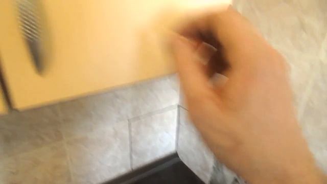 Бежевая кухня с фасадами ЛДСП смотреть онлайн