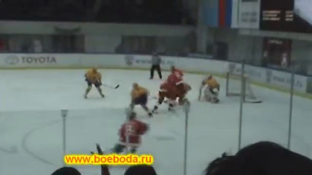 Гербер хватает за ноги смотреть онлайн