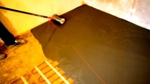 Выравнивание полов по лазерному уровню