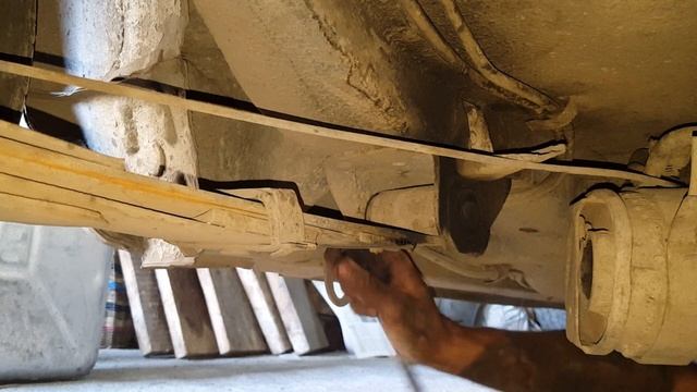Замена втулок рессор на волге ГАЗ 31029 | ВОЛГАЛЛА