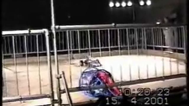 M2 vs Onslaught 2001 смотреть онлайн