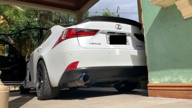Lexus IS350 F Sport Catback Exhaust (Invidia Midpipe + HKS Axle back) смотреть онлайн