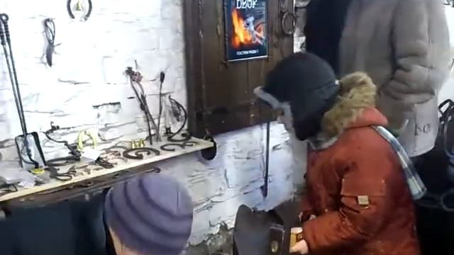 В кузнице смотреть онлайн