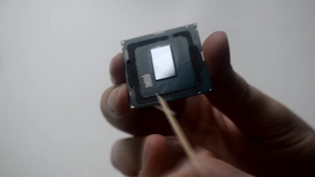 Скальпирование процессора на примере Intel Core i7 8700k смотреть онлайн