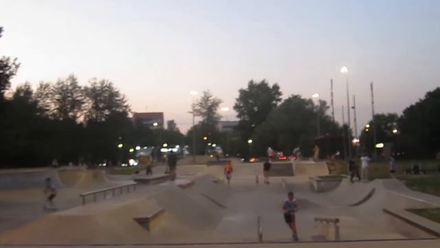 Летний кинотеатр Каро в парке Садовники смотреть онлайн