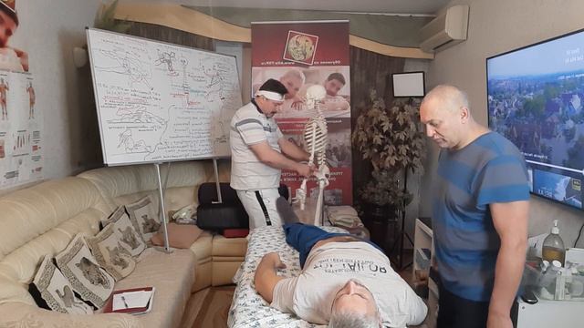 Как подправить тазовые кости? Обучение мануальной терапии и костоправству у Олега-Олафа Гудвина. смотреть онлайн